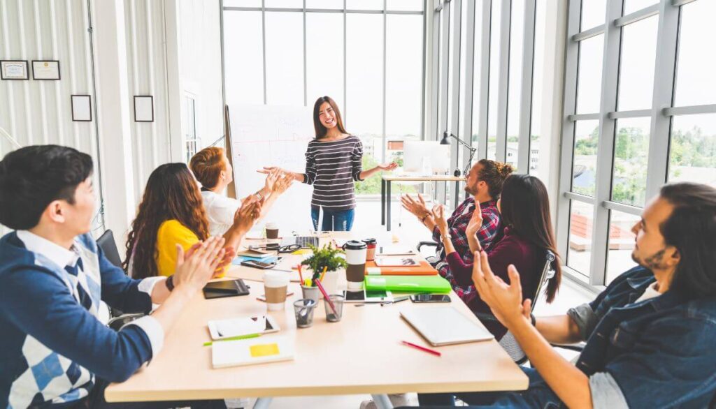 thuyet-trinh-bang-tieng-anh-2